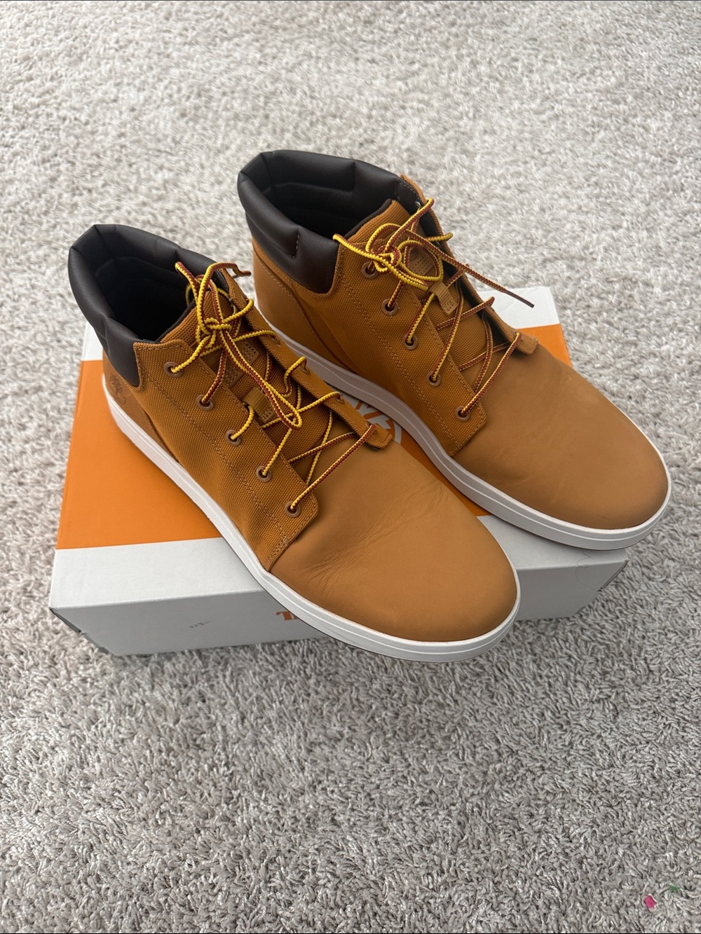 Timberland Tan/Brown Chukka Boots with White Sole